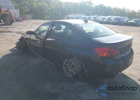 2016 BMW 320 xDrive z USA, uszkodzony, nr VIN WBA8E5G56GNU19158